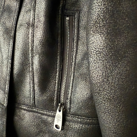 VIA SPIGA Women’s Black Faux Leather and Faux Fur Jacket/Coat Size L - Picture 7 of 14